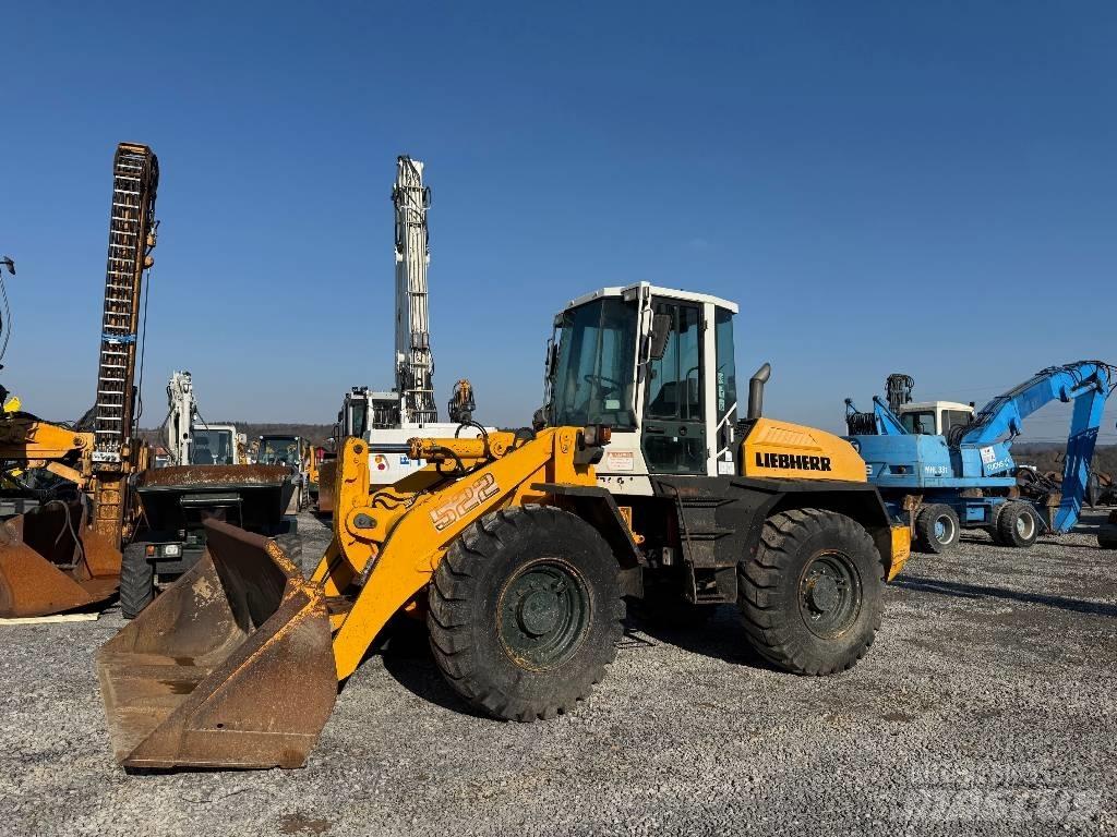 Liebherr L 522 Incarcator pe pneuri