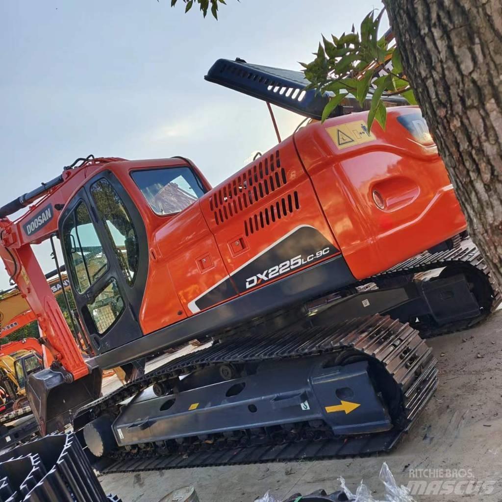 Doosan DX 225 LC Excavatoare pe șenile
