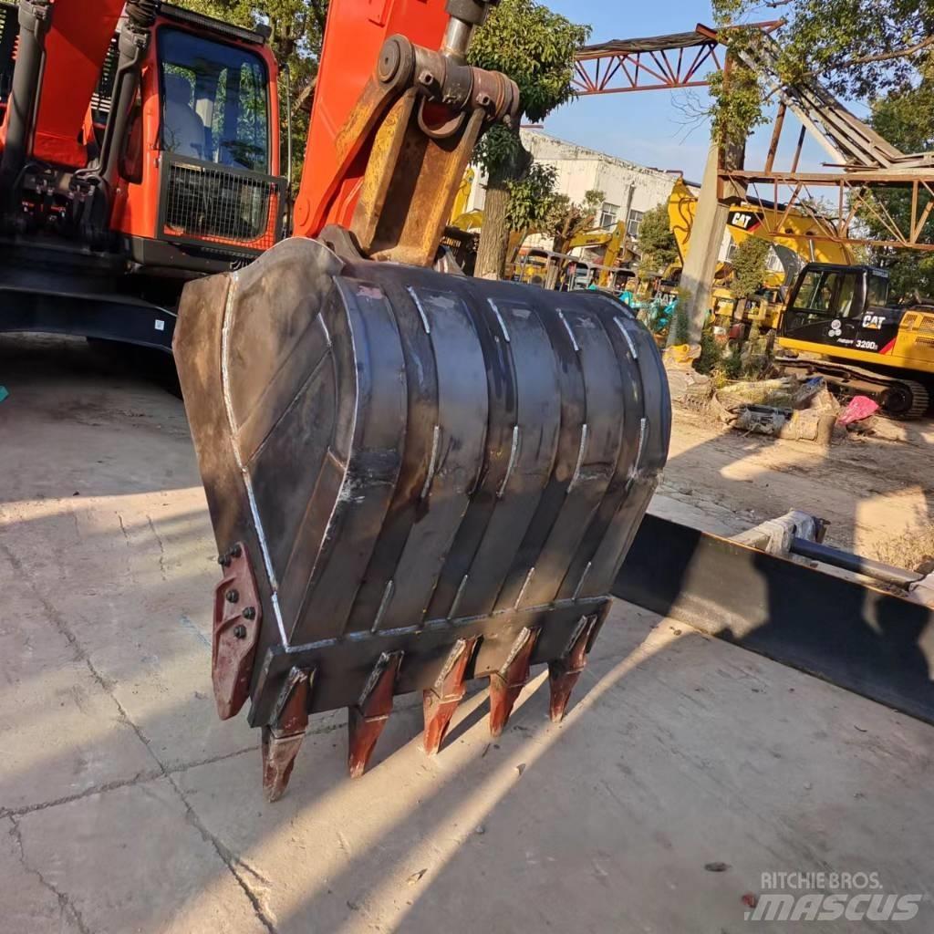 Doosan DX 225 LC Excavatoare pe șenile
