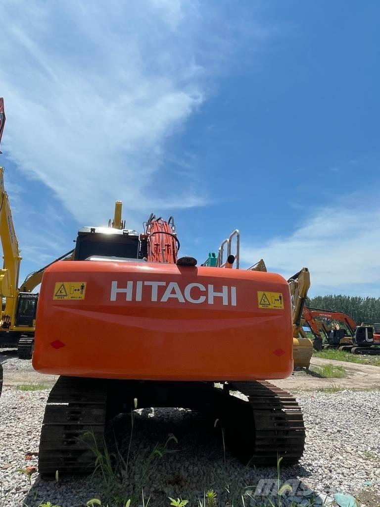 Hitachi ZX200 Excavatoare pe șenile
