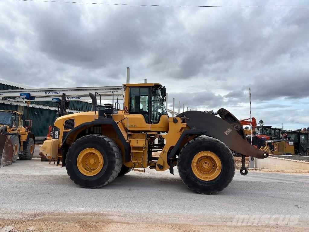 Volvo L 250 G Incarcator pe pneuri