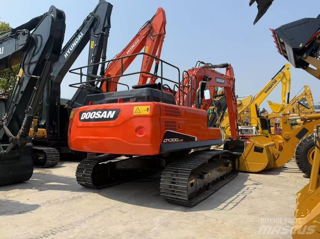 Doosan DX 300 LC Excavatoare pe șenile

