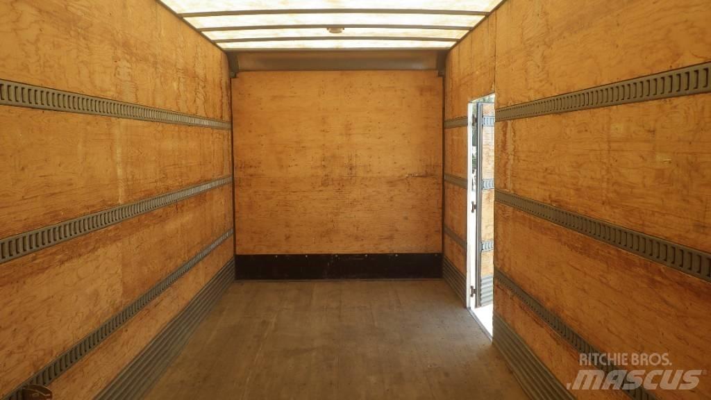 Freightliner M2 106 Autocamioane
