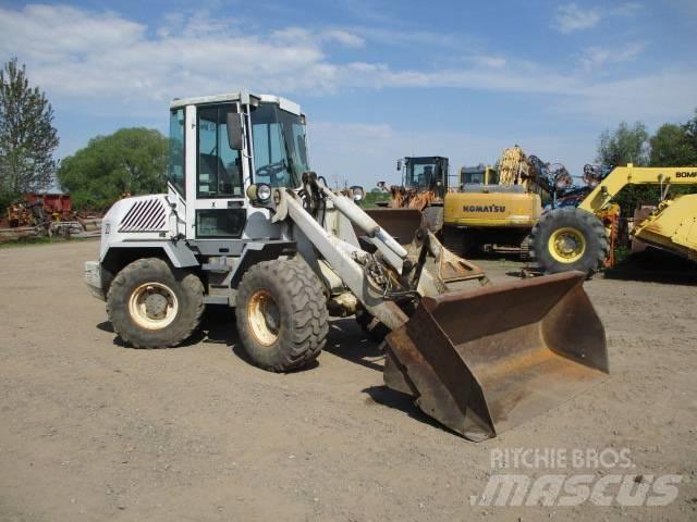 Liebherr L 509 Incarcator pe pneuri