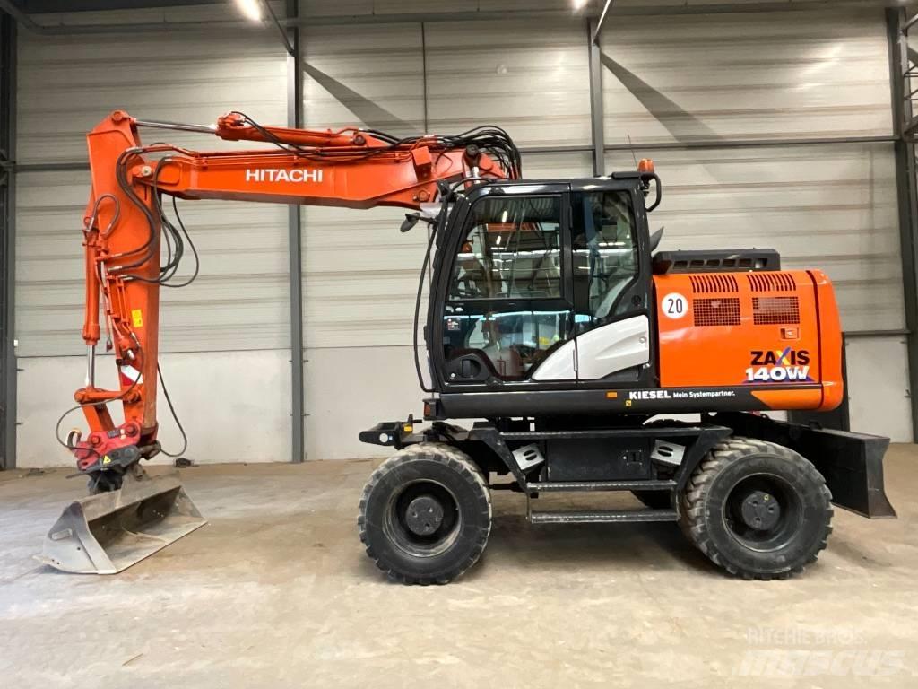Hitachi ZX 140 W-6 Excavatoare cu roti