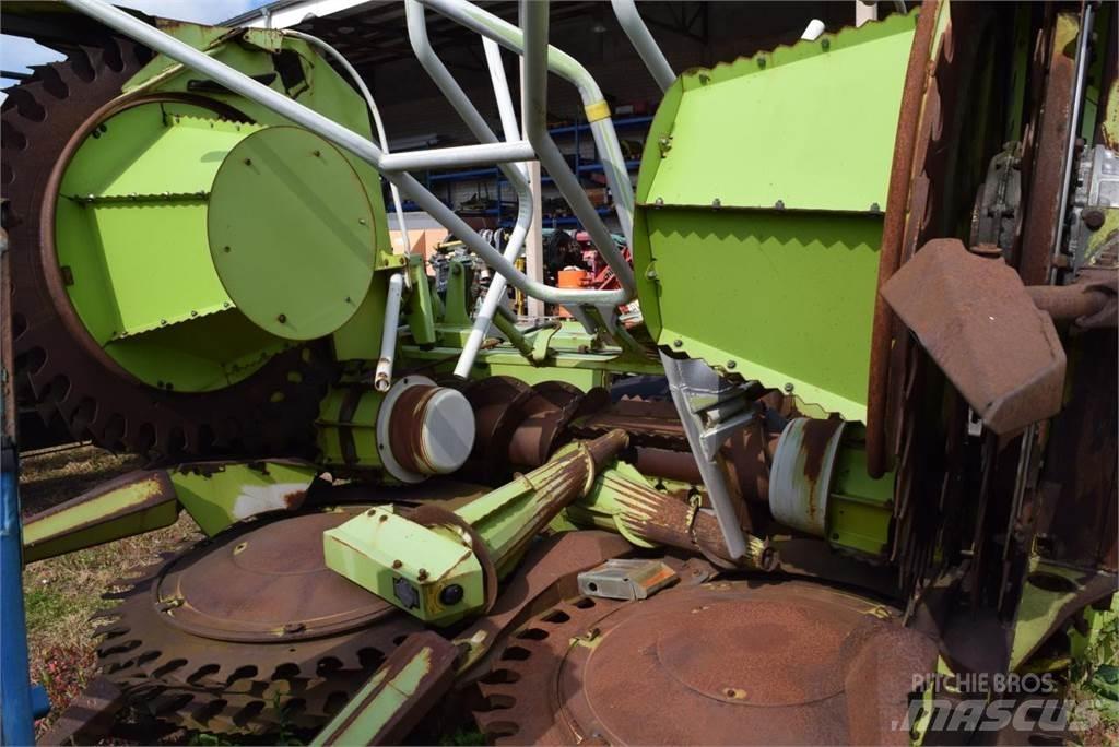 CLAAS RU 600 Alte echipamente pentru nutret