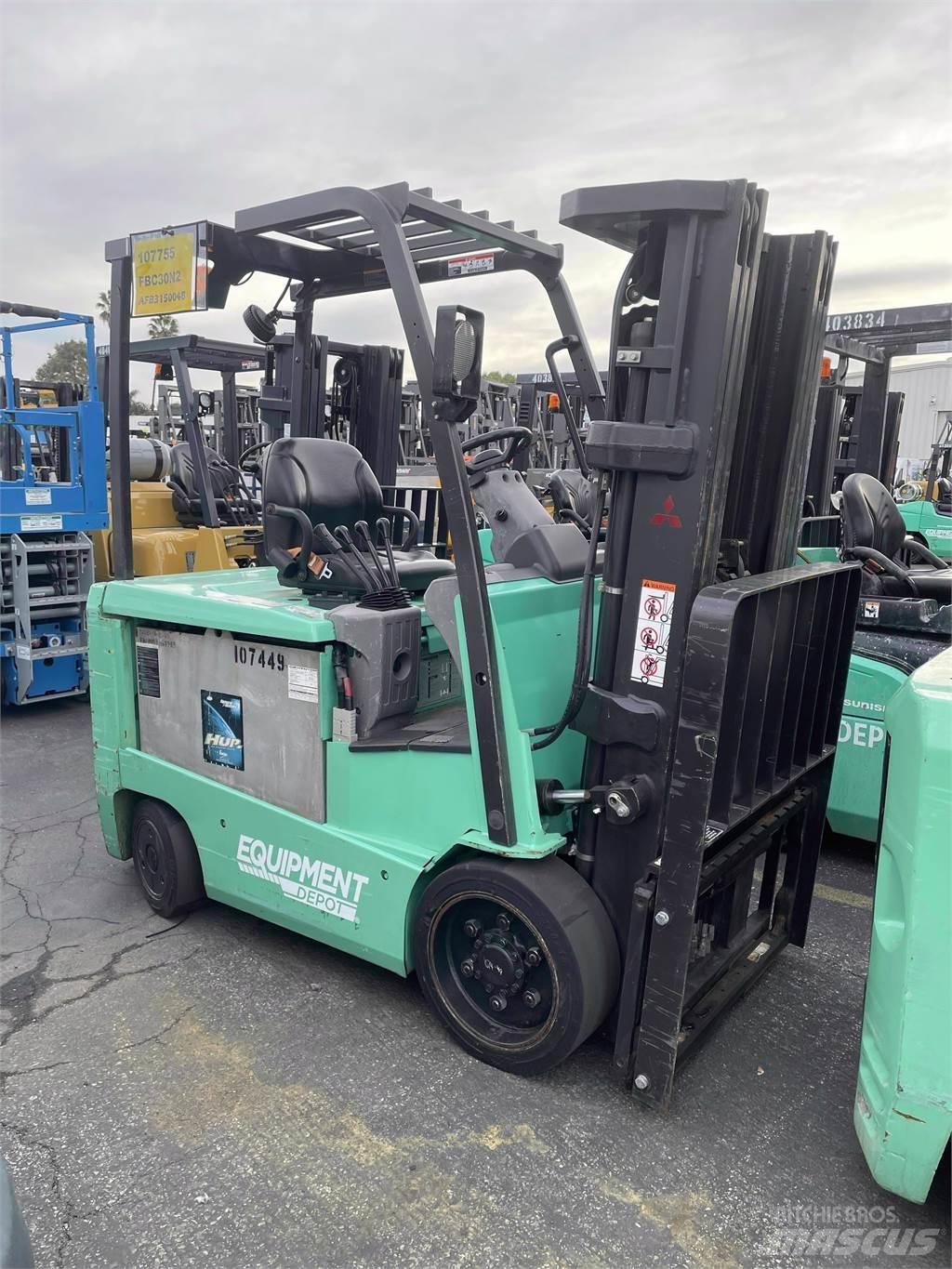 Mitsubishi FBC30N Stivuitor electric