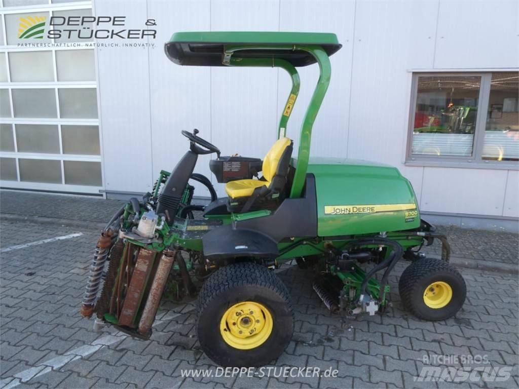 John Deere 8700 Cositoare de iarba