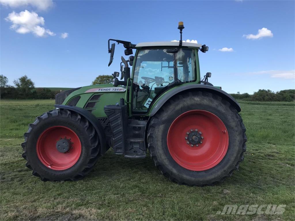 Fendt 724 Vario Tractoare