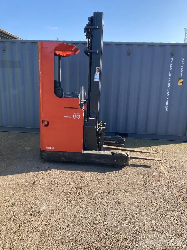 BT RR B 2 Stivuitor cu catarg retractabil