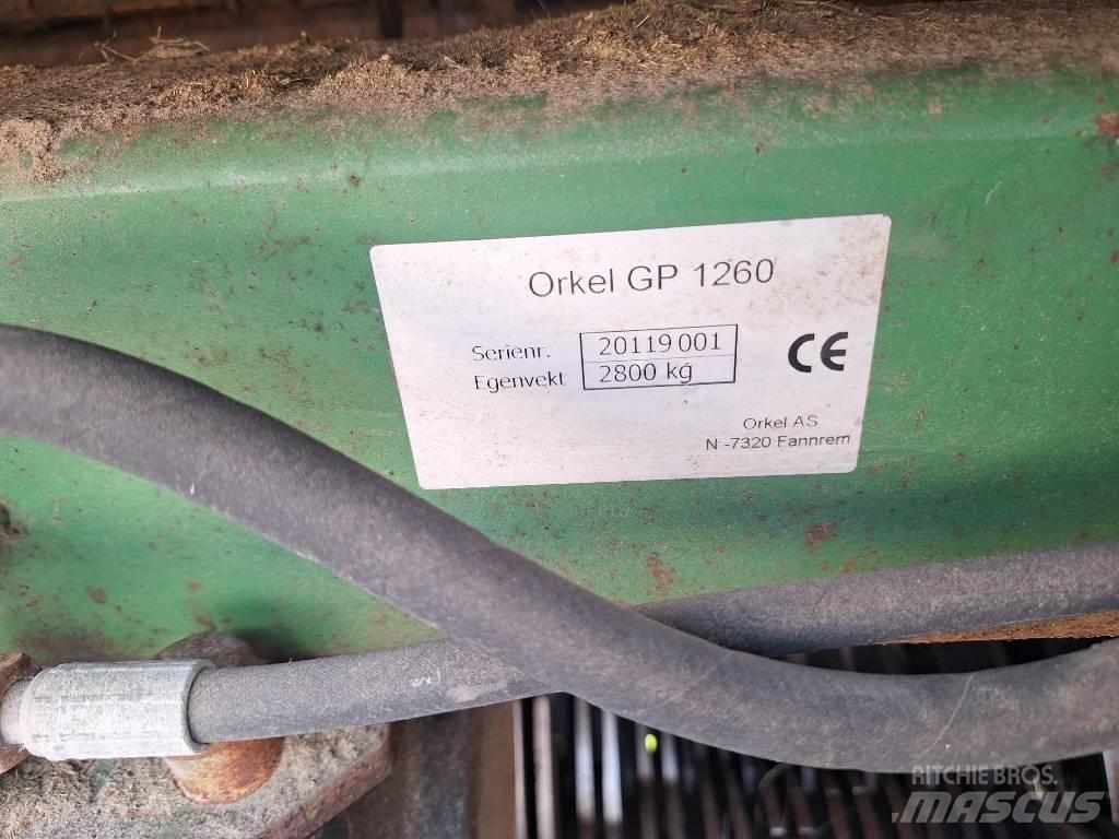 Agronic 1302 RR Masina de balotat cilindric