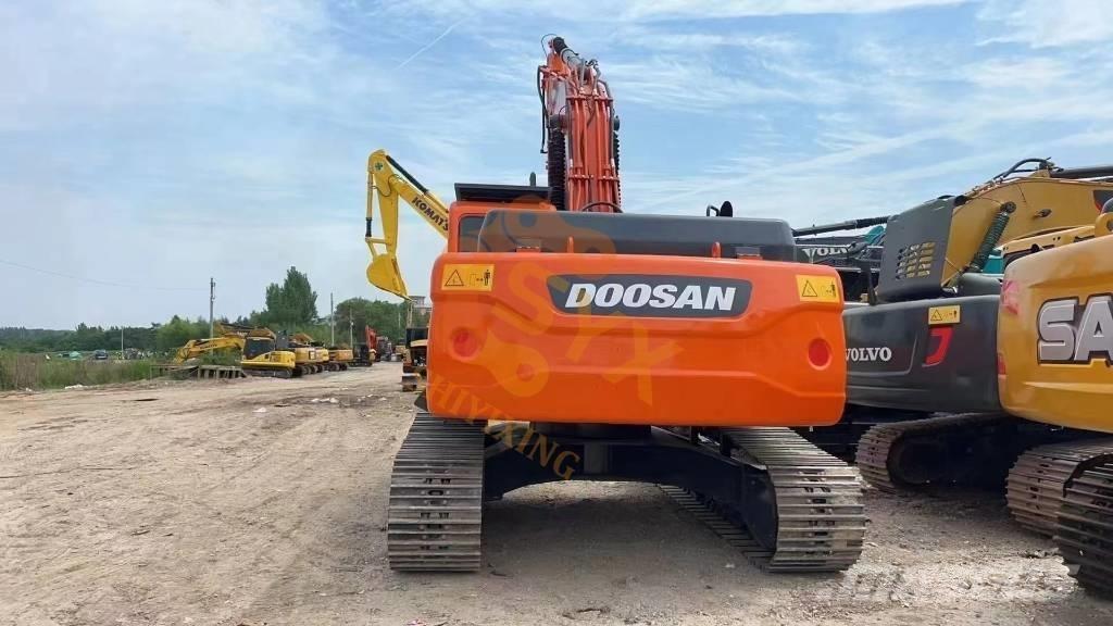 Doosan DX 225 LC Excavatoare pe șenile
