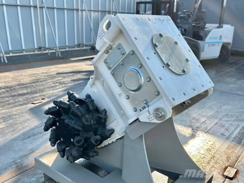 Simex TF850 Excavatoare de santuri