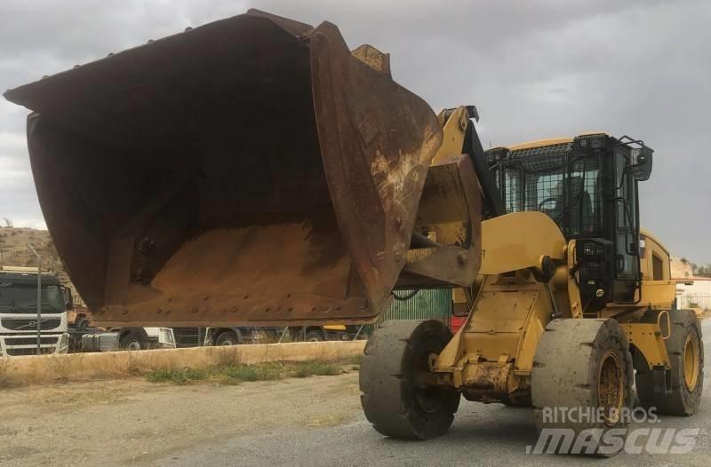 CAT 926M Incarcator pe pneuri
