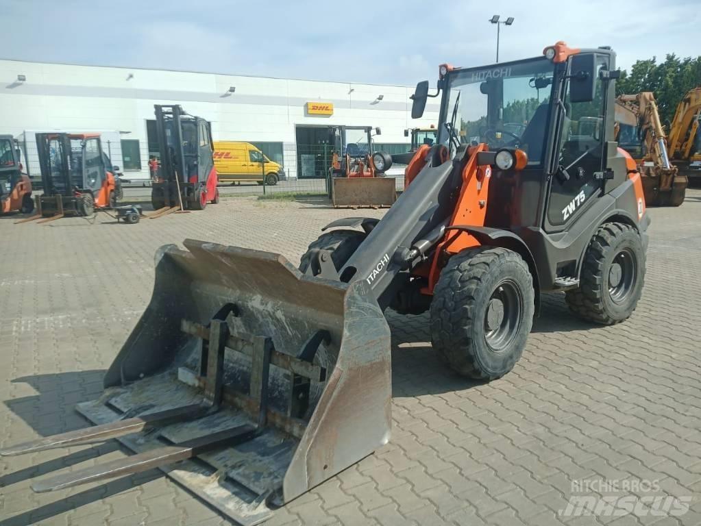 Hitachi ZW 75 Incarcator pe pneuri