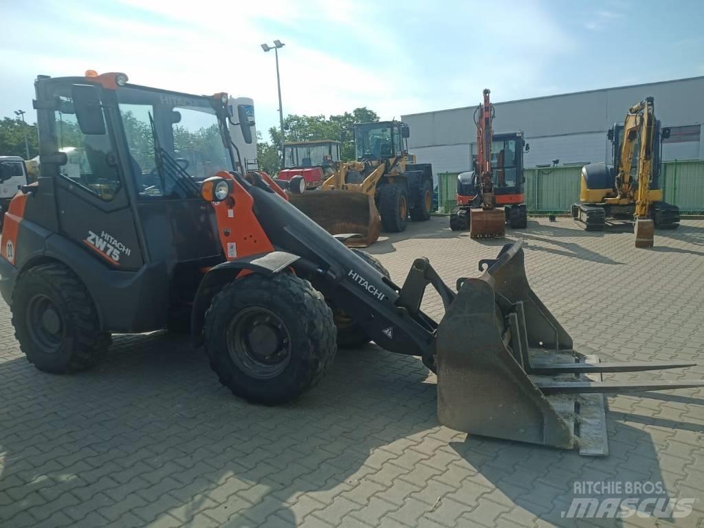 Hitachi ZW 75 Incarcator pe pneuri