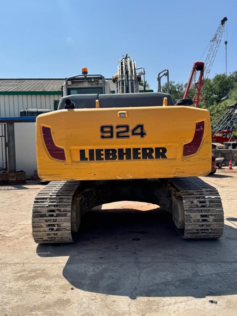 Liebherr 924 Excavatoare pe șenile
