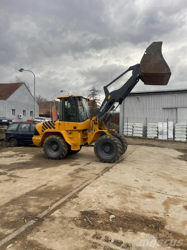 Volvo L 40 B Incarcator pe pneuri
