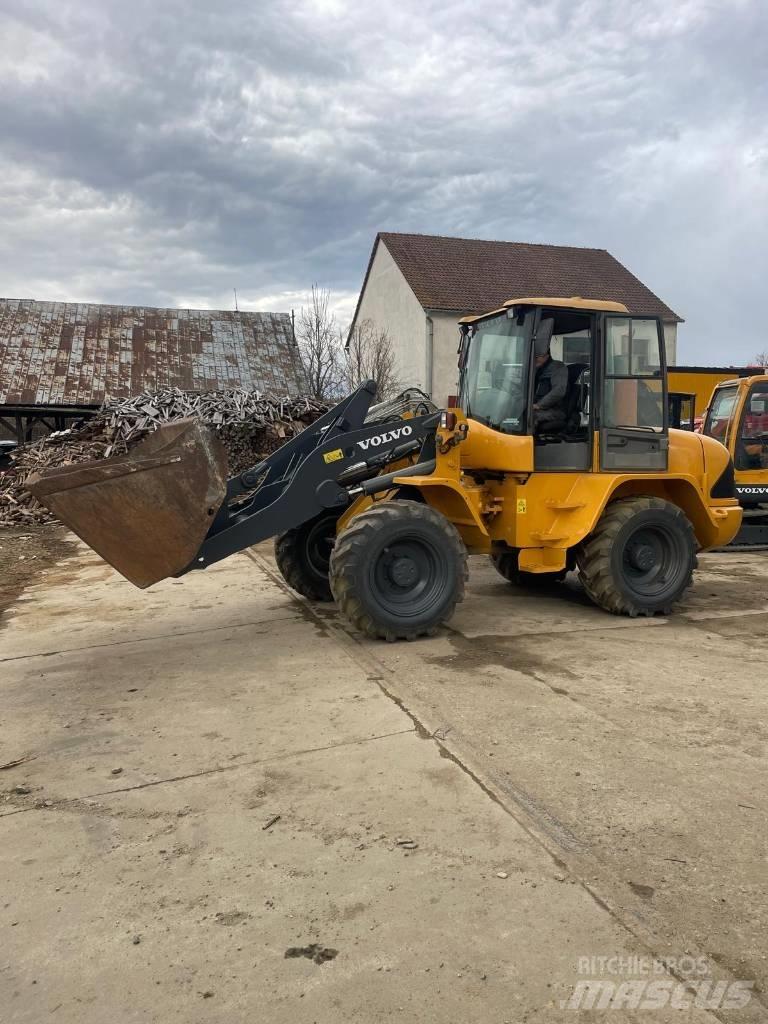Volvo L 40 B Incarcator pe pneuri