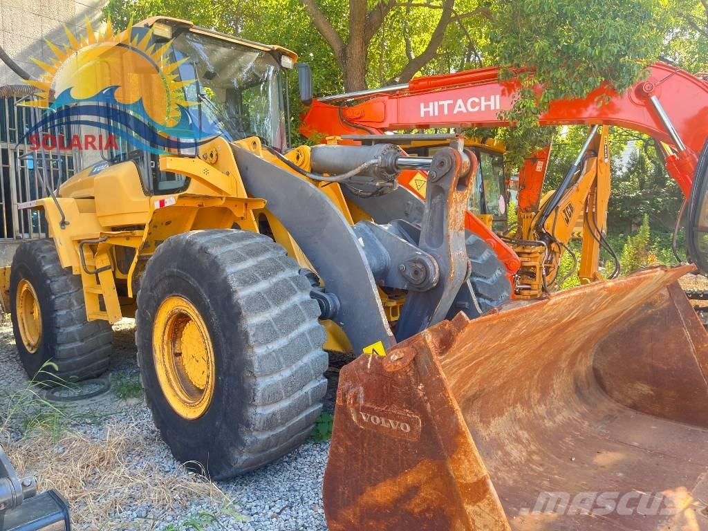 Volvo L 120 Incarcator pe pneuri