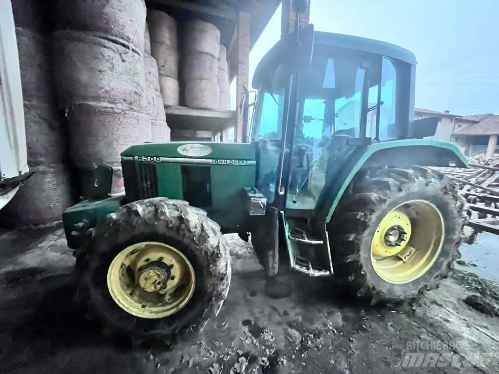 John Deere 6200 Tractoare
