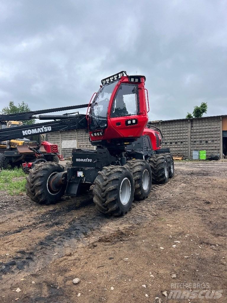 Komatsu 901 XC Combine forestiere