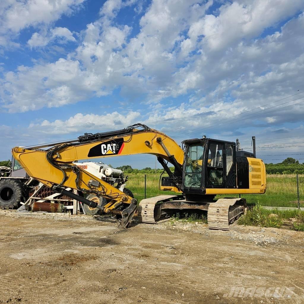 CAT 320 E Excavatoare pe șenile
