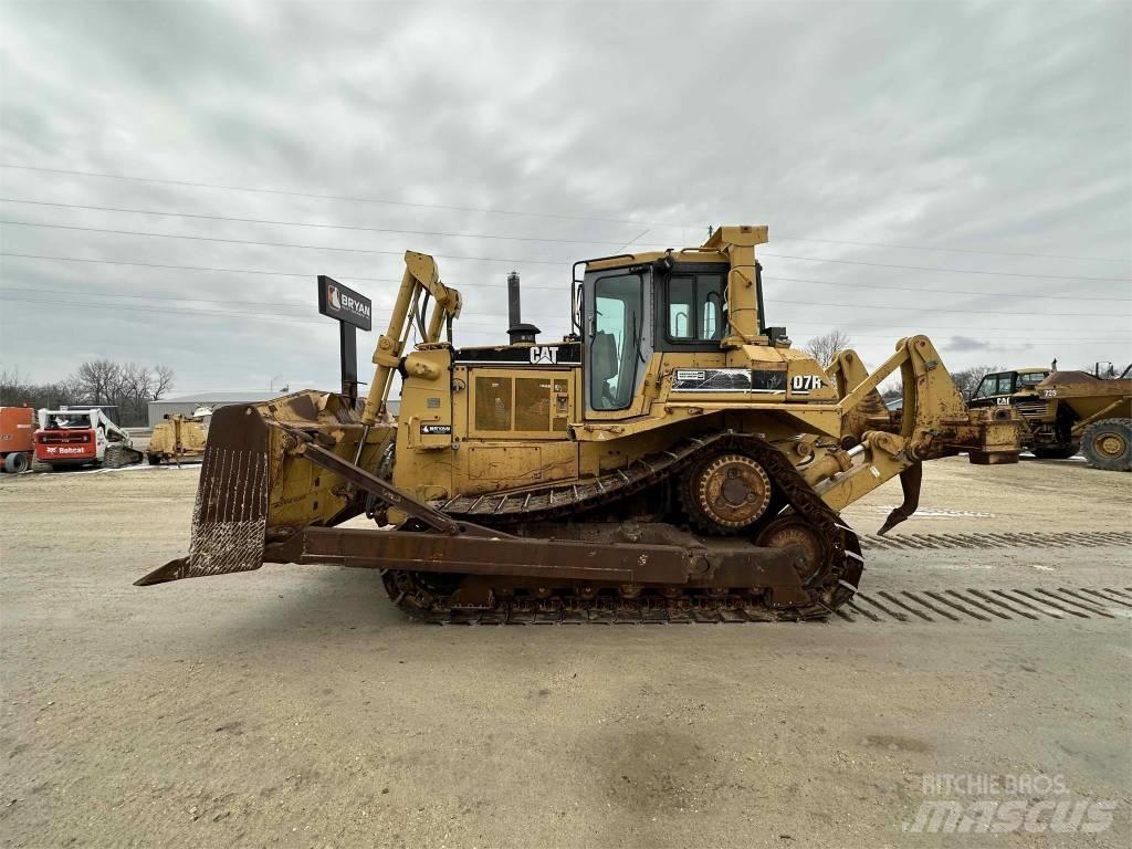 CAT D7R Buldozere pe senile