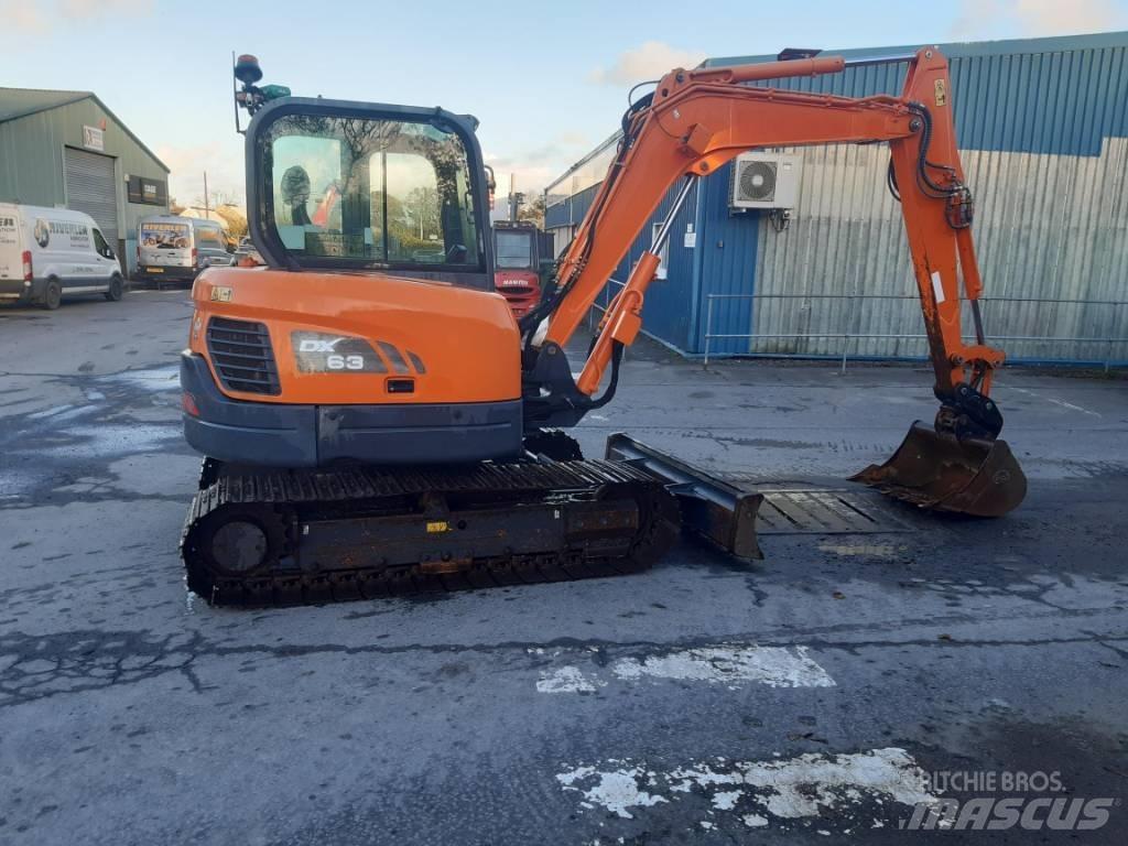 Doosan DX 63-3 Excavatoare pe șenile
