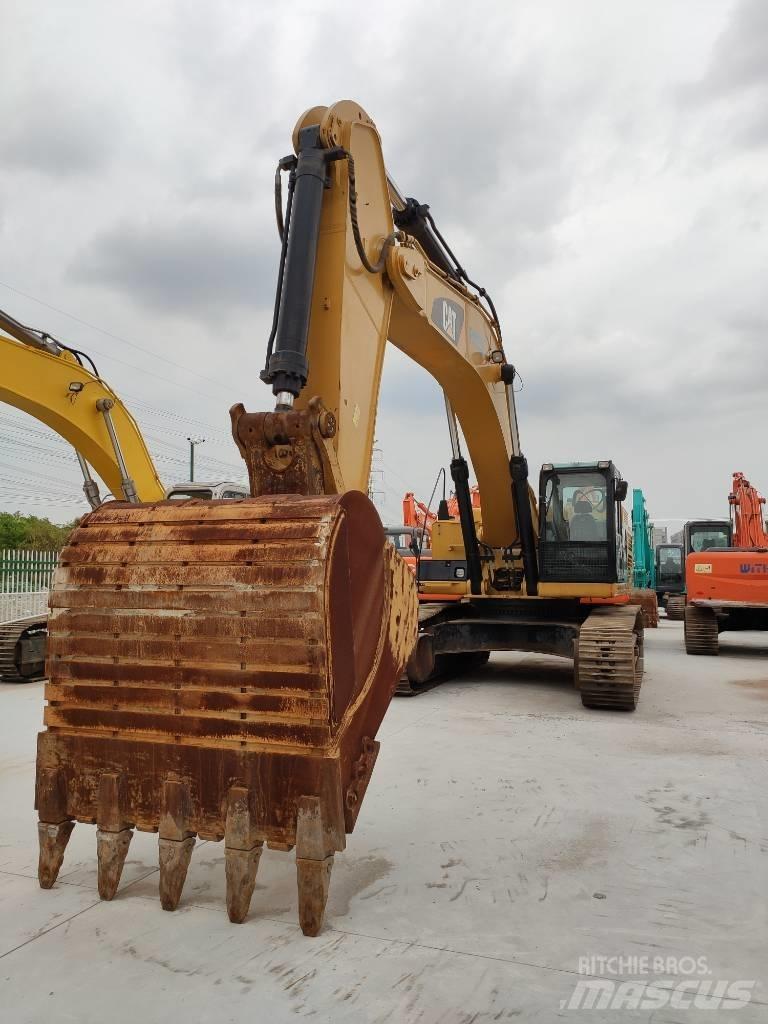 CAT 349 D Excavatoare pe șenile
