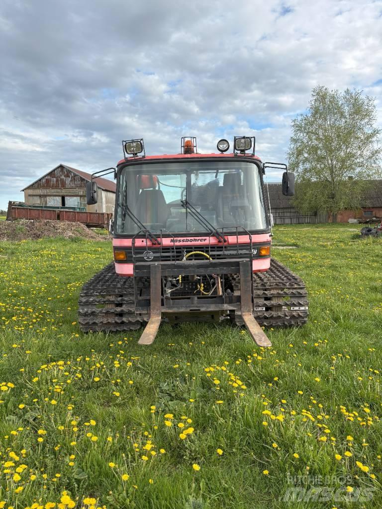  Pisten Bully 230DR Utilaje întreţinere terenuri - Altele