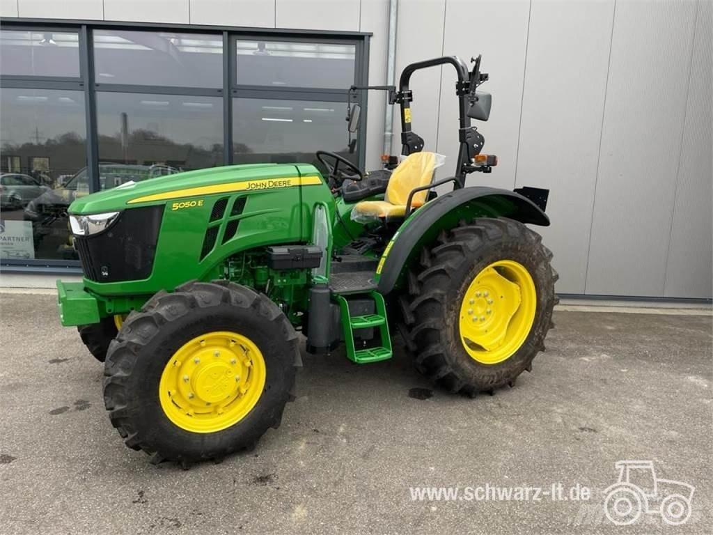 John Deere 5050E Tractoare