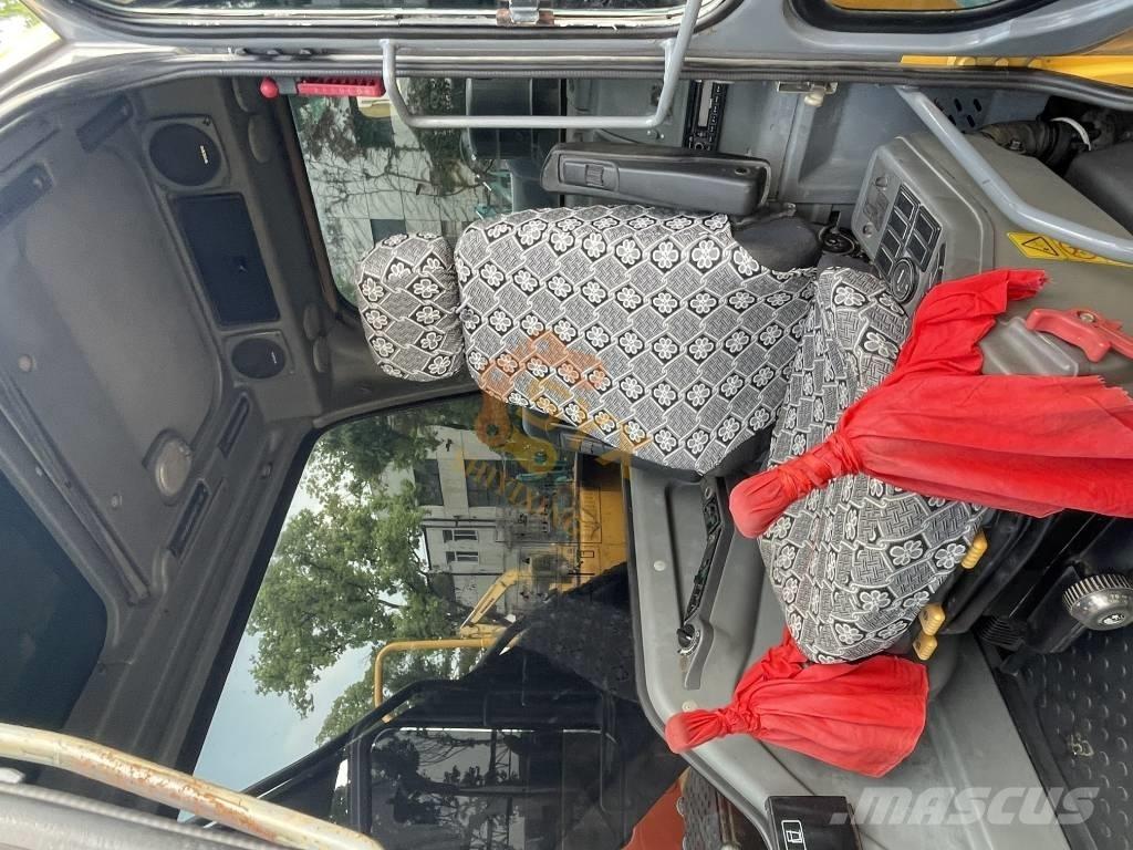 Volvo EC 200 D Excavatoare pe șenile
