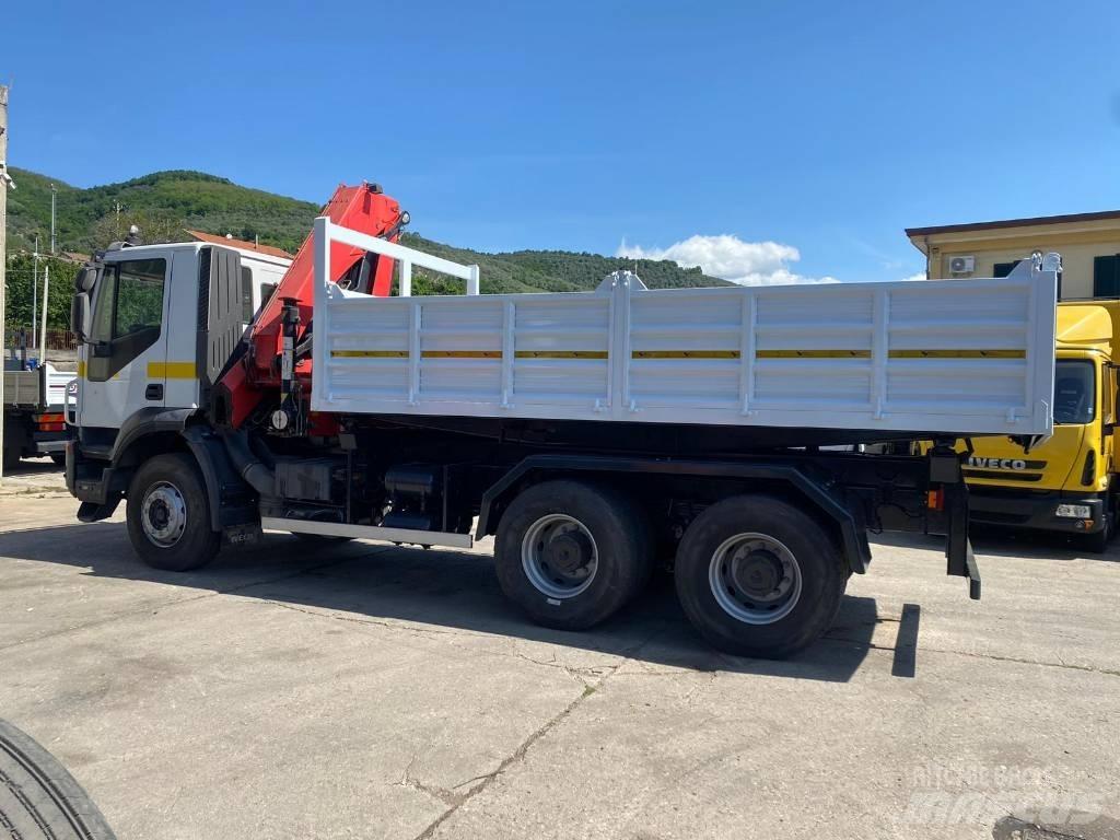 Iveco Trakker 360 Camioane cu macara