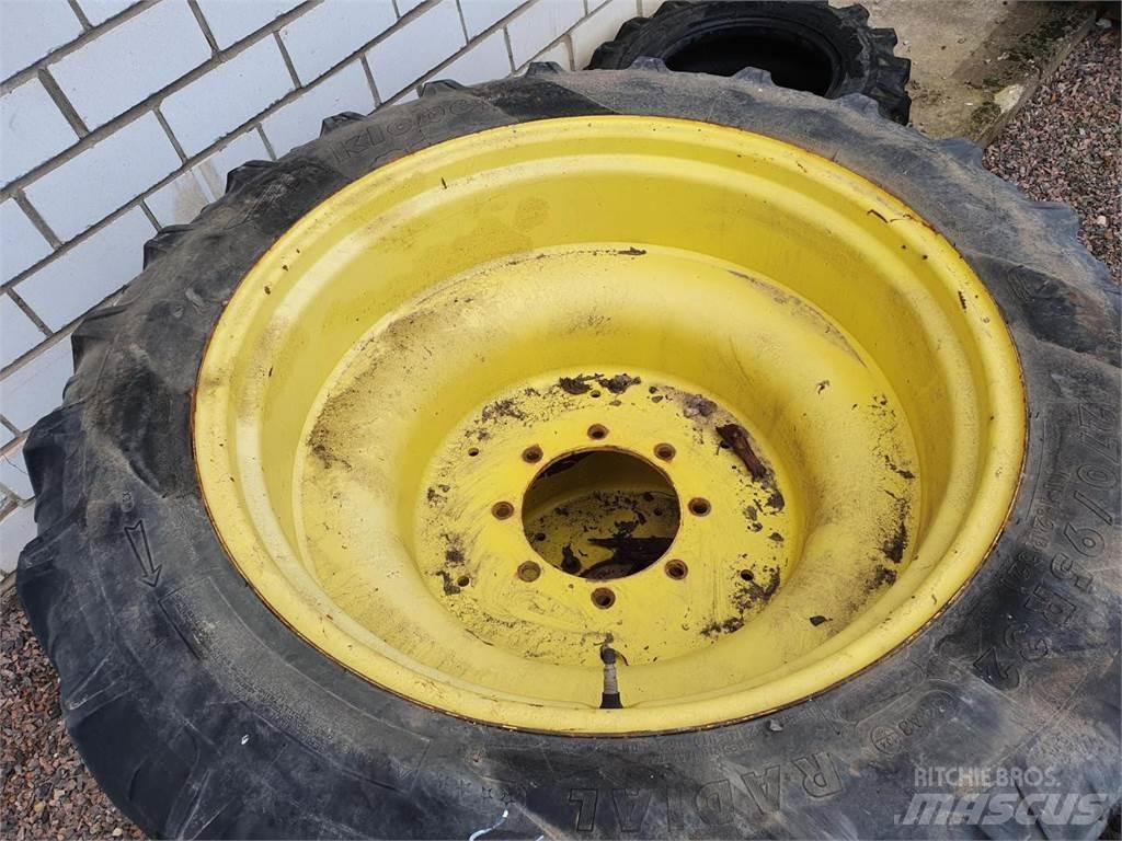 Kleber 270/95R32 Roti