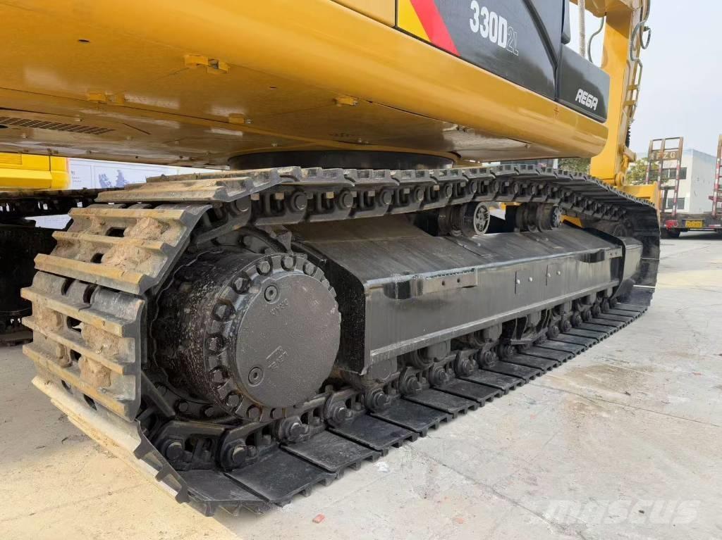 CAT 330 D Excavatoare pe șenile
