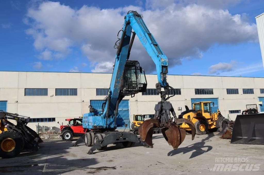 Fuchs MHL 331 E Paleta de manipulare