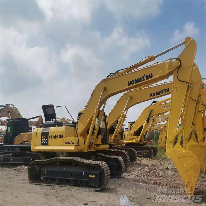 Komatsu PC 300 Excavatoare pe șenile
