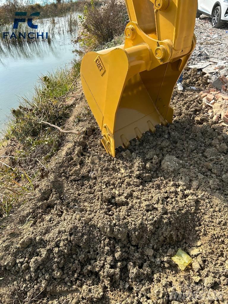 CAT 320 D Excavatoare pe șenile
