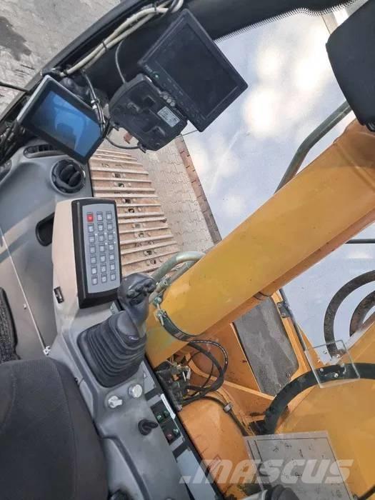 Liebherr R 926 LC Excavatoare pe șenile
