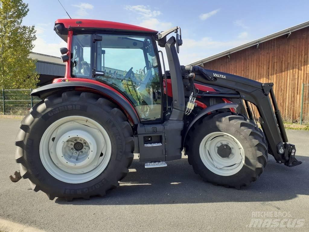 Valtra G 115 Active Tractoare