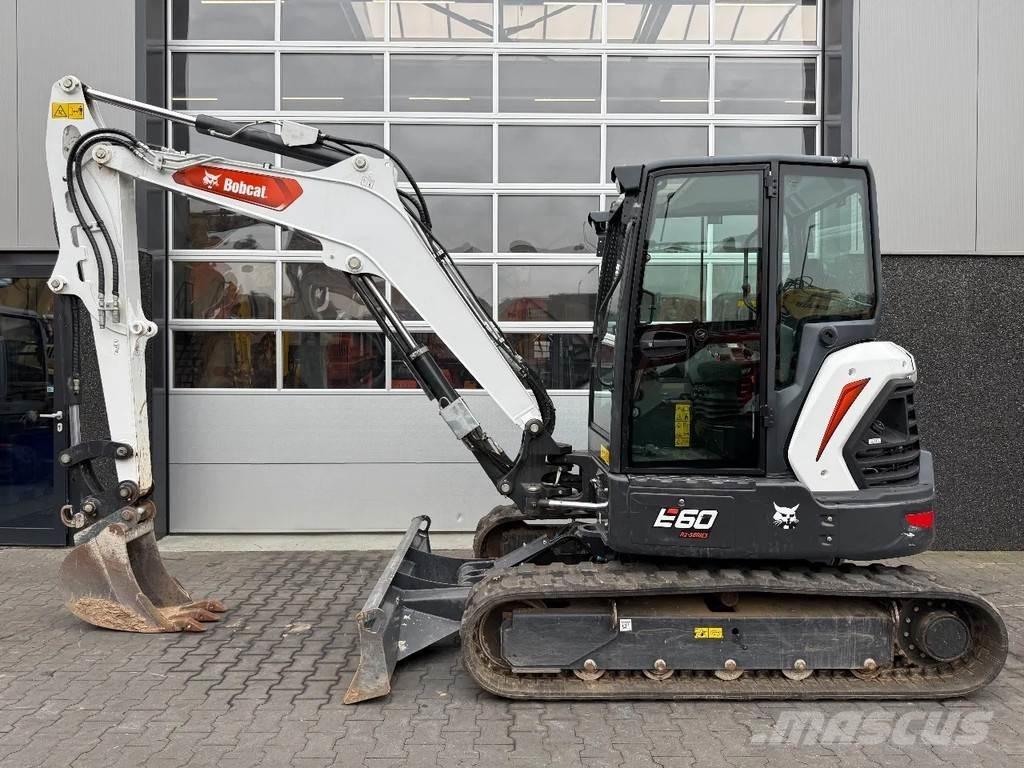 Bobcat E60 | A/C Mini excavatoare < 7t