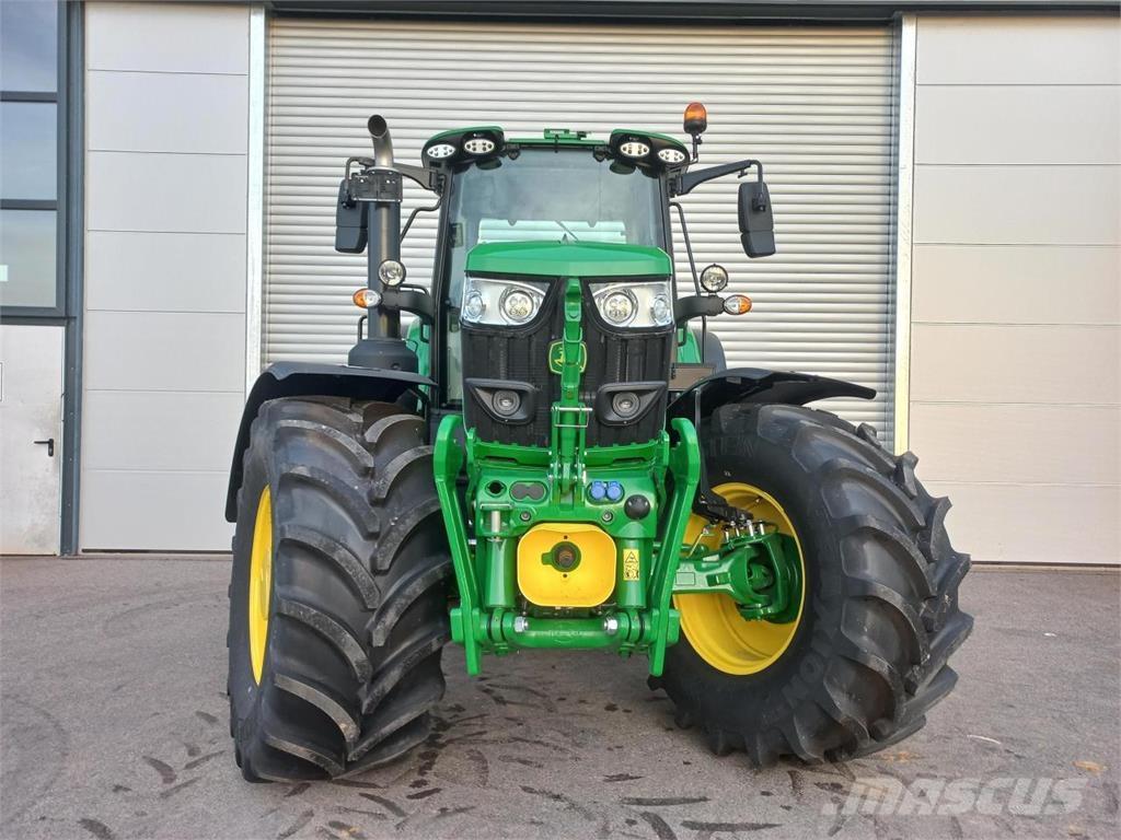 John Deere 6M 155 Tractoare