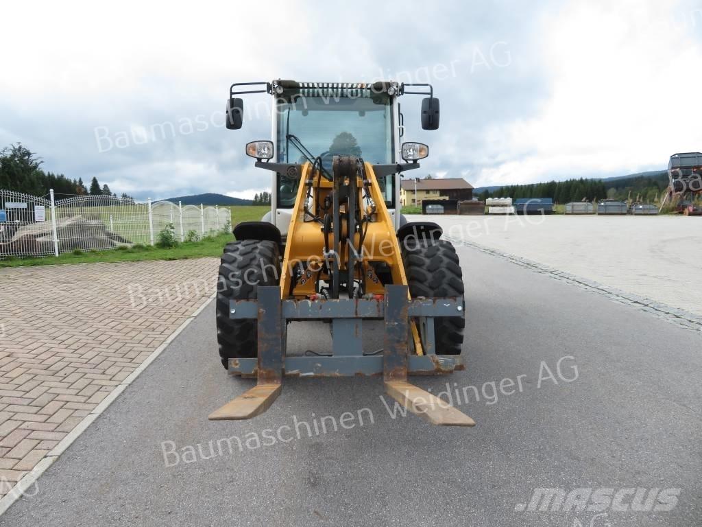 Liebherr 506 Incarcator pe pneuri