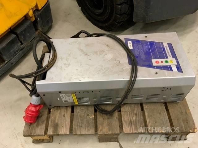 Jungheinrich EFG 215 Stivuitor electric