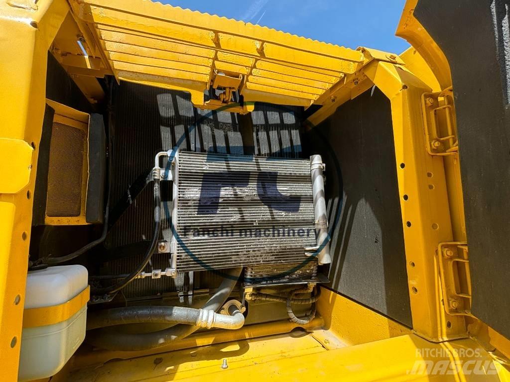 Komatsu PC 220 Excavatoare pe șenile
