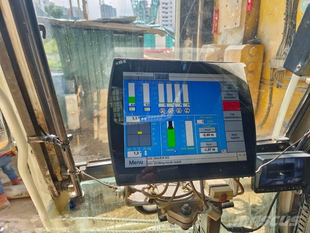 Bauer BG 36 Burghiu greu