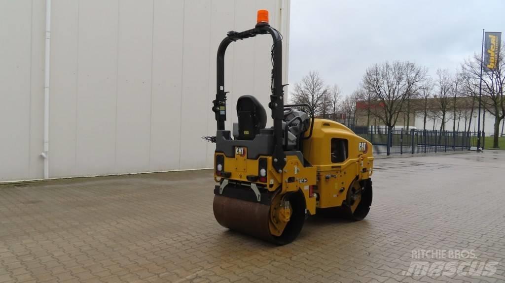 CAT CB2.5 GC Cilindri compactori dubli