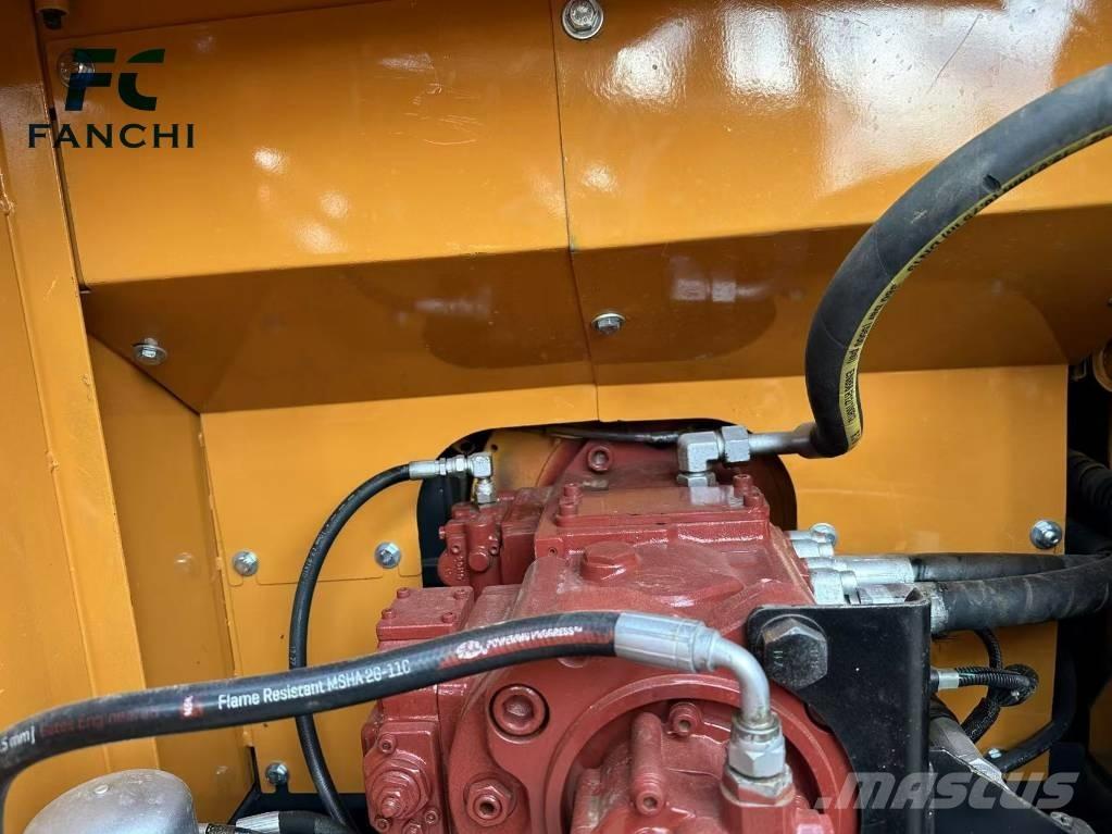 Hyundai 220LC-9S Excavatoare pe șenile
