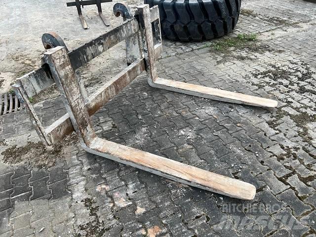 Liebherr L 542 Incarcator pe pneuri